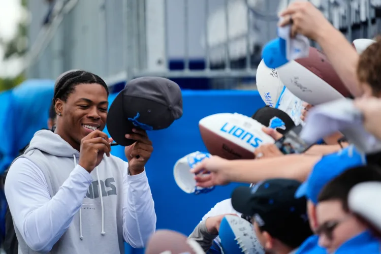 Detroit Makes Jahmyr Gibbs NFL's Newest Highest-Paid Running Back With 3-Year Deal